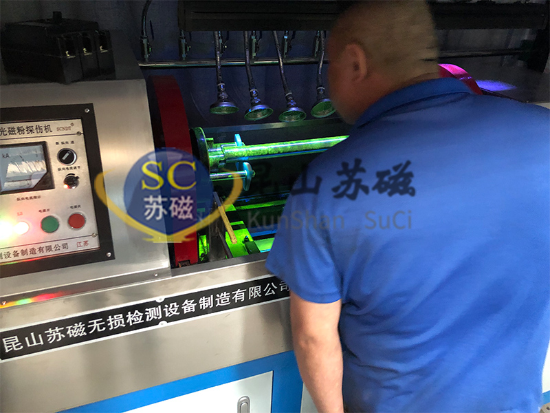 影响磁粉探伤灵敏度的因素主要有哪些？